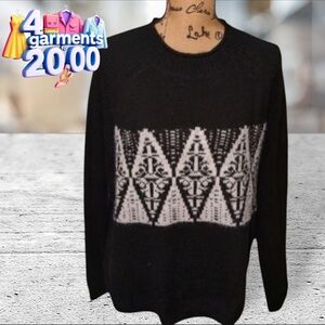Croft & barrow black and white sweater size  XL